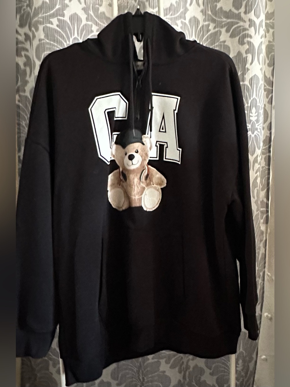 Madden Girl Black Hoodie Sweatshirt Bear Graphic Size XL